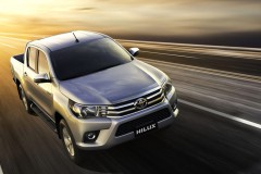Hilux 2017 tại Việt Nam có 3 phiên bản, giá từ 631 triệu đồng
