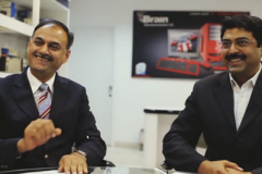 Con virus đầu tiên đã lan tràn như thế nào? Ai phát minh ra chúng?