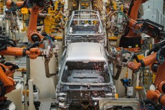 Nhiều mẫu ô tô phải ngừng sản xuất tại Trung Quốc từ ngày 1/1/2018