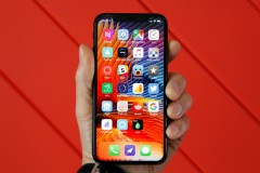 Đơn hàng iPhone X giảm sụt vì tin đồn Apple sẽ ra 3 điện thoại giống bản X năm sau