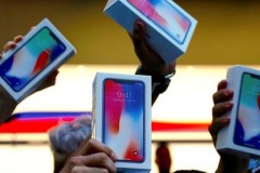 Số lượng iPhone X lên kệ sẽ giảm mạnh sau khi mùa mua sắm cuối năm kết thúc