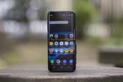 Samsung không hề có ý định bán phiên bản Galaxy S8 Microsoft Edion