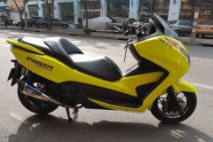 Forza 300 độ siêu chất với bộ cánh 'vàng chanh' đầy nổi bật