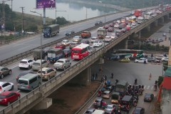 Cửa ngõ thủ đô ùn tắc sau đợt nghỉ Tết Dương lịch