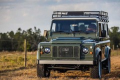 Land Rover Defender nhưng vẫn giữ lại được nét đẹp truyền thống
