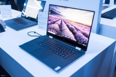 [CES18] Dell XPS 15: Máy tính 2 trong 1, dùng như laptop hoặc tablet tùy ý thích