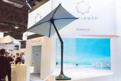 [CES18] Sunflower - dù thông minh có thể theo dõi hướng mặt trời để tạo bóng râm, giá từ $5220