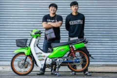 Cub Fi độ hại não người xem với khối đồ chơi hàng hiệu