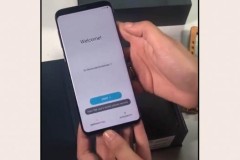 Rò rỉ hình ảnh thực tế Galaxy S9 trên tay người dùng