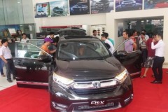 Giá cao hơn Mazda CX-5 cả 270 triệu, Honda CR-V làm khách hàng hụt hẫng