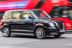 LEVC vừa mới giới thiệu chiếc TX eCity Black Cab đầu tiên của mìnhTX eCity Black Cab sẽ là chiếc taxi điện đầu tiên có mặt trên đường phố London