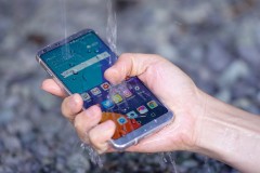 Chiếc flagship kế tiếp của LG sẽ ra mắt vào tháng 6 với Snapdragon 845, màn hình 6.1", loa stereo