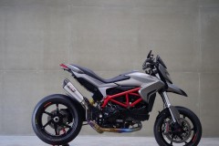 Ducati Hypermotard "Chiến binh đường phố" thoát xác không tưởng qua bộ cánh Matte Gray