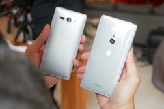 Cận cảnh bộ ảnh trên tay Xperia XZ2 và XZ2 Compact