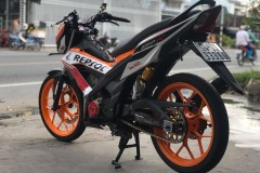 Sonic 150R độ kiểng đậm chất thể thao với phong cách Repsol