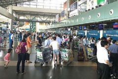 1 tháng, gần 2.700 chuyến bay bị chậm, hủy