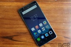 Trên tay bức ảnh đầu tiên của Vivo X30 với thiết kế gần như không viền