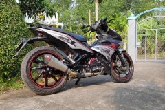 Exciter 150 độ dàn chân đầy cơ bắp của biker miền sông nước