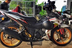 Winner 150 độ kiểng gây ấn tượng với bộ cánh Redbull