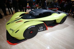Choáng ngợp với siêu xe đua Aston Martin Valkyrie AMR Pro tại Geneva 2018