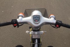 Cub 50 độ siêu ngầu với loat đồ chơi hàng hiệu