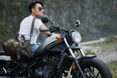 Honda Rebel 300 đầy phong trần khi đọ dáng cùng người mẫu Nguyễn Duy Minh
