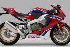 [So sánh] CBR1000RR 2018 và CBR1000RR 2017 Có gì mới?!