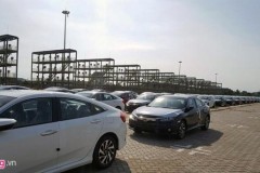Lượng xe nhập khẩu vào Việt Nam tháng 2 tiếp tục giảm