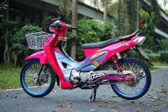 Wave 125i độ kiểng khoác áo màu hồng thu hút ánh nhìn