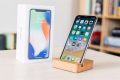 iPhone LCD 6.1 inch có thể hỗ trợ 2 SIM và giá bán chỉ từ 12.5 triệu