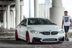 Ngắm BMW M4 thu hút với la-zăng đỏ rực và hệ thống treo mới