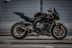 BMW S1000R 'Cá mập con' bản độ đầy cảm hứng từ thương hiệu fullsix Carbon