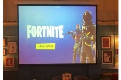 Fortnite: Quán rượu tại Anh treo thưởng gần một triệu đồng cho người chơi đoạt #1