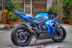 Suzuki GSX-R1000 bắt mắt hơn qua gói độ cao cấp