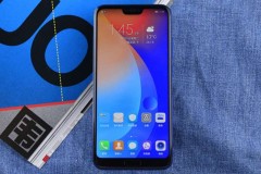 Honor 10: Thiết kế đẹp mắt, hiệu năng mạnh mẽ, camera xóa phông ảo diệu