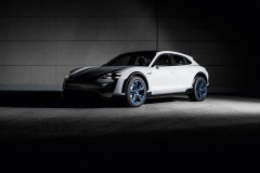 Porsche Mission E Cross Turismo - chiếc xe điện mang hình dáng tinh tế nhất