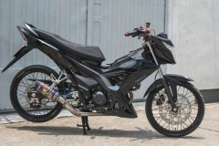 Sonic 150R độ mang vẻ đẹp tinh tế với bộ cánh Jet Black