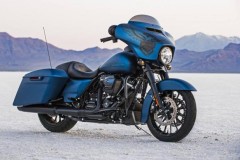 Bộ tứ Harley-Davidson bản đặc biệt về VN với giá ngất ngưỡng
