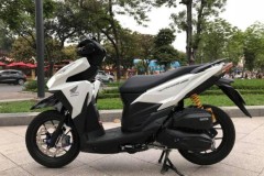 Chiến thần Vario 150 độ mang vẻ đẹp đơn giản của biker Hà Nội