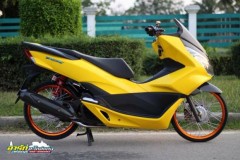 PCX 150 độ tạo đẳng cấp với dàn chân siêu bén của biker nước bạn