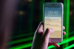 Anh chàng tự mua chip nhớ về nâng cấp iPhone 16GB lên 128GB