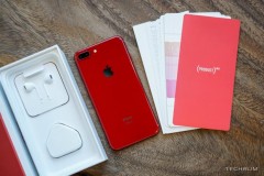 Cận cảnh iPhone 8 Plus phiên bản màu đỏ, giá từ 20,5 triệu đồng