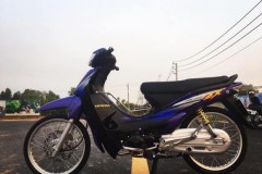 Wave Zx độ xinh xắn khoe dáng giữa con phố chiều