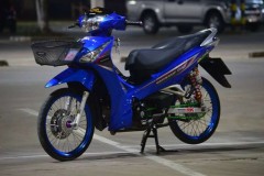 Wave 125i độ giản đơn đẹp ngây ngất trong màn đêm huyền ảo
