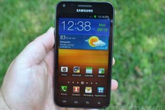 5 điện thoại Android có tên dài, khó nhớ hoặc khó đọc nhất 10 năm qua