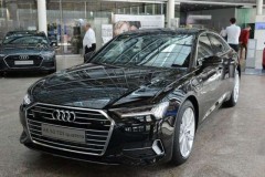 Audi A6 2019 "khoác áo" Mythos Black Metallic xuất hiện tại đại lý