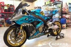 BMW S1000RR bắt mắt hơn nhờ thiết kế tương tự cá mập vốn có