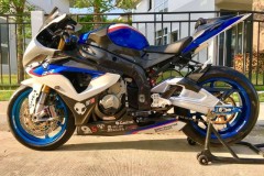 BMW S1000RR độ đậm chất chơi trên đất Thái
