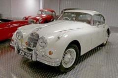 Doanh nhân Rodger Dudding 80 tuổi và bộ sưu tập 400 chiếc xe cổ