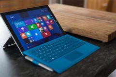Microsoft thay thế miễn phí màn hình Surface Pro 4 gặp lỗi bị chớp nháy liên tục